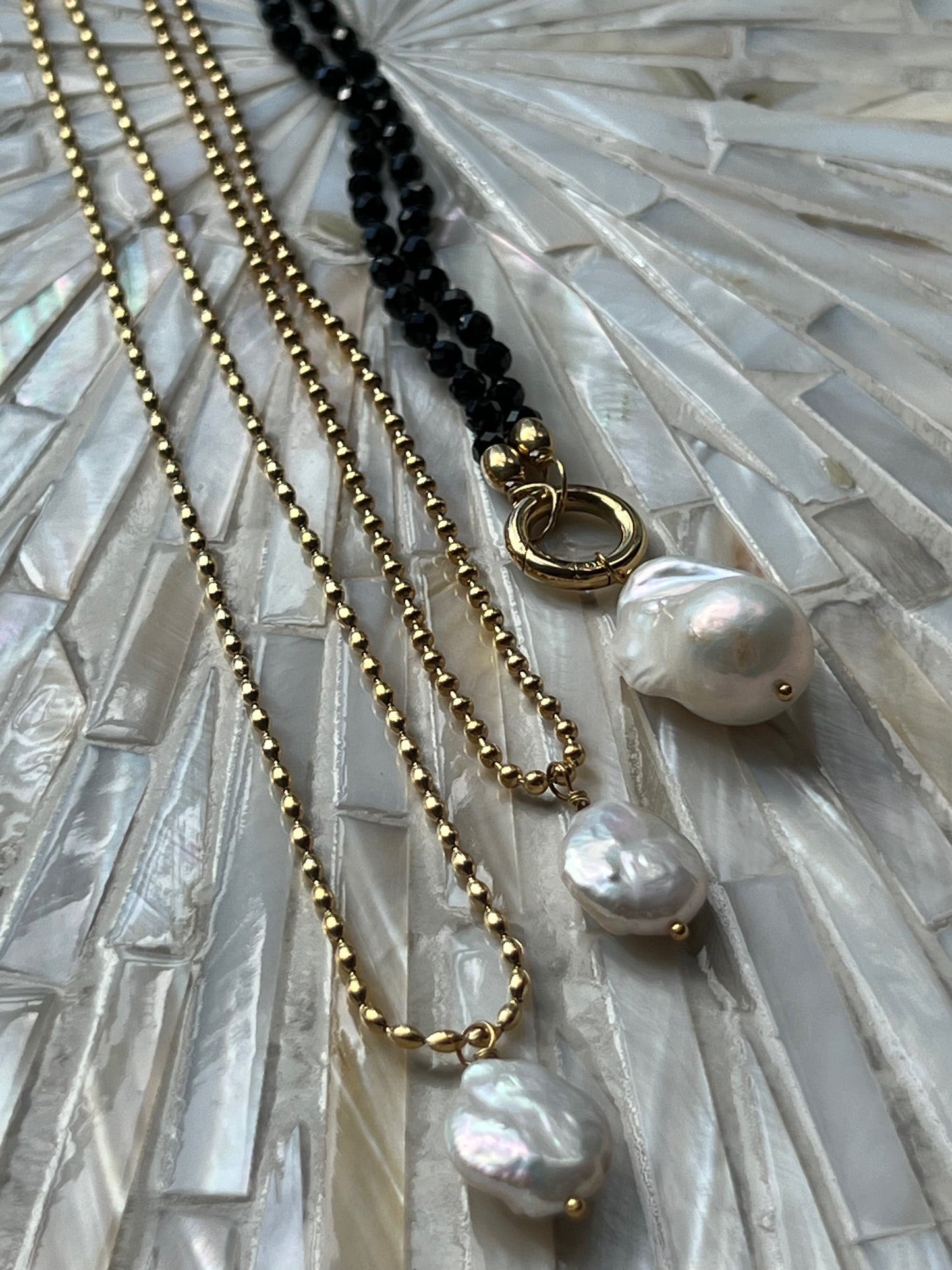 Barockperle mittel mit Olivenkette