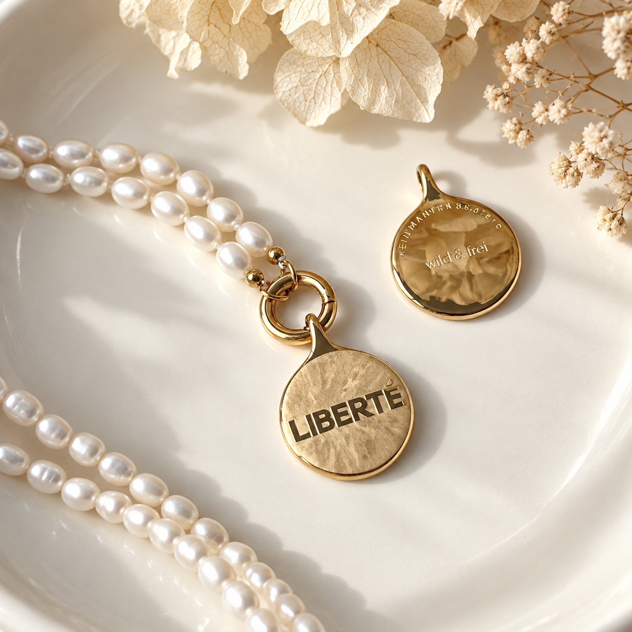 Süßwasser-Perlen-Charmkette - mit SOULWORDS - LIBERTÉ - wild & frei