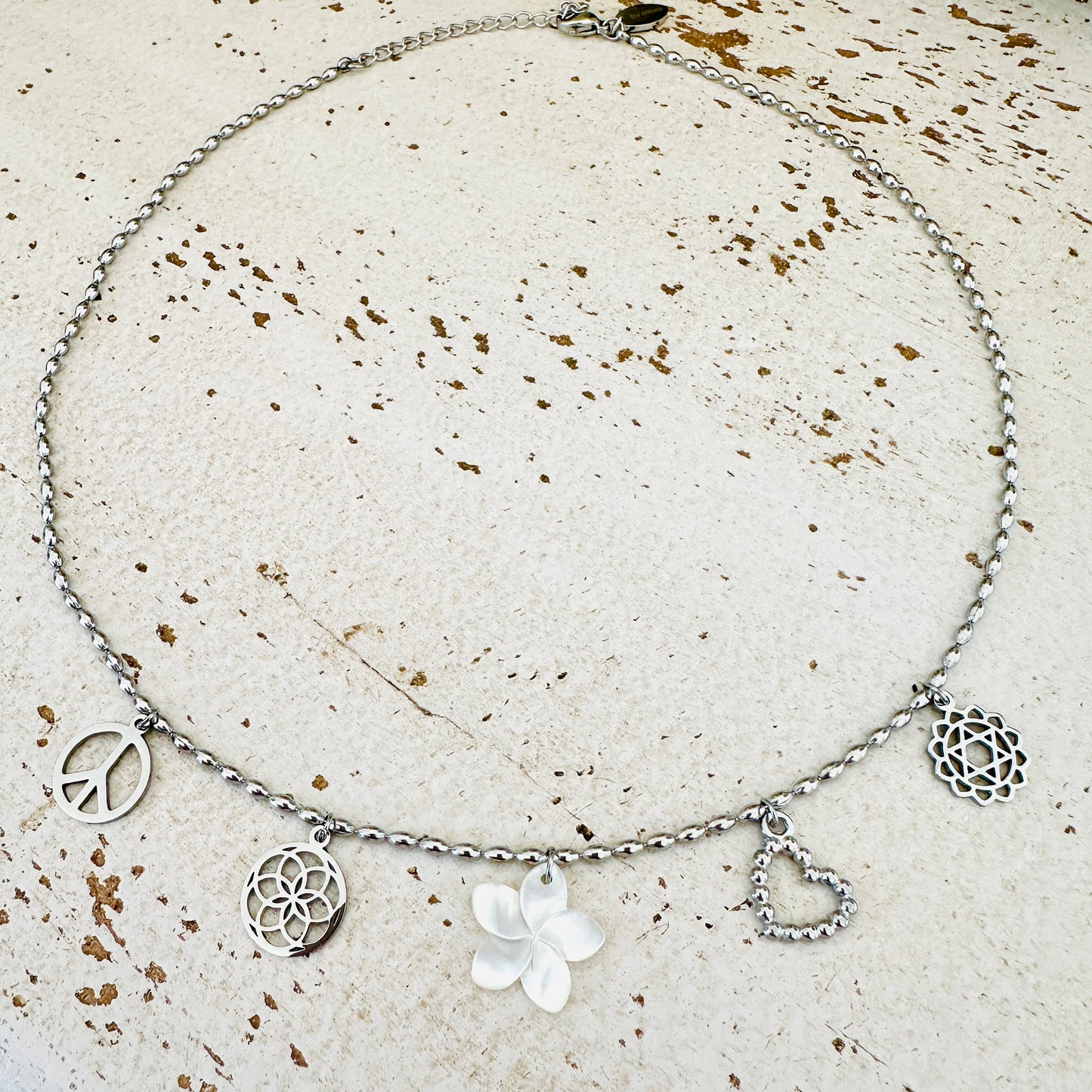Olivenkette "Circle of Love, Peace & Harmony