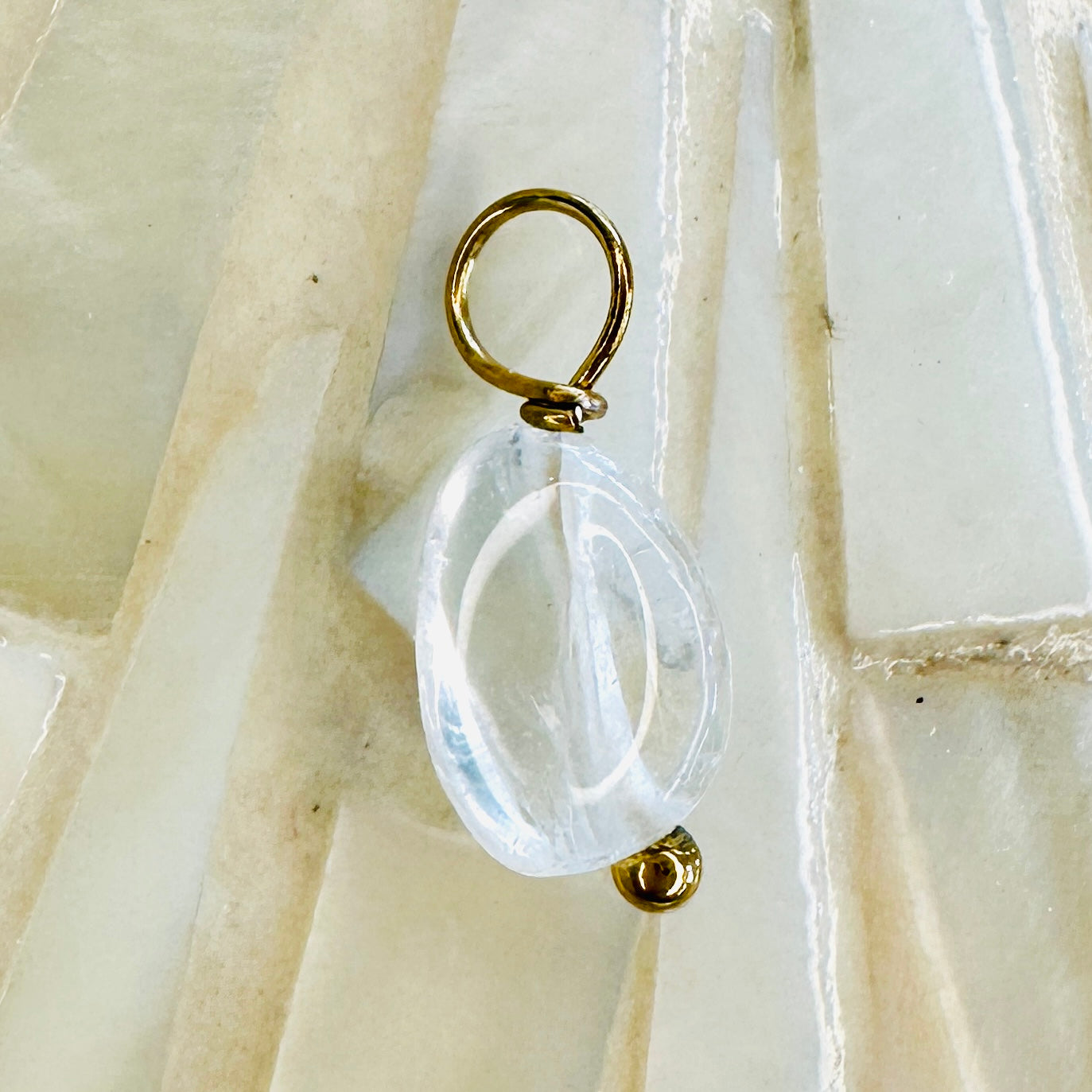 Edelsteincharm Geburtsstein April - Bergkristall