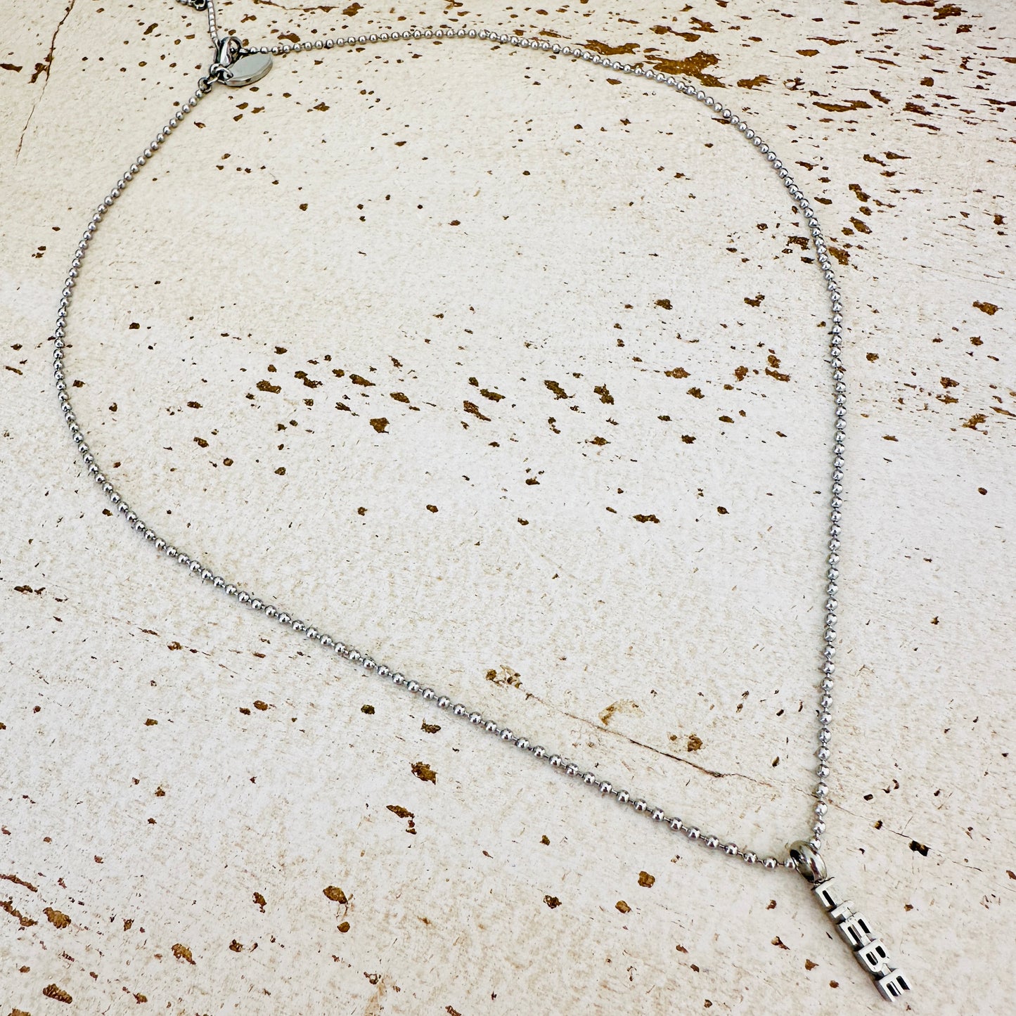 Kugelkette mit LIEBE Anhänger