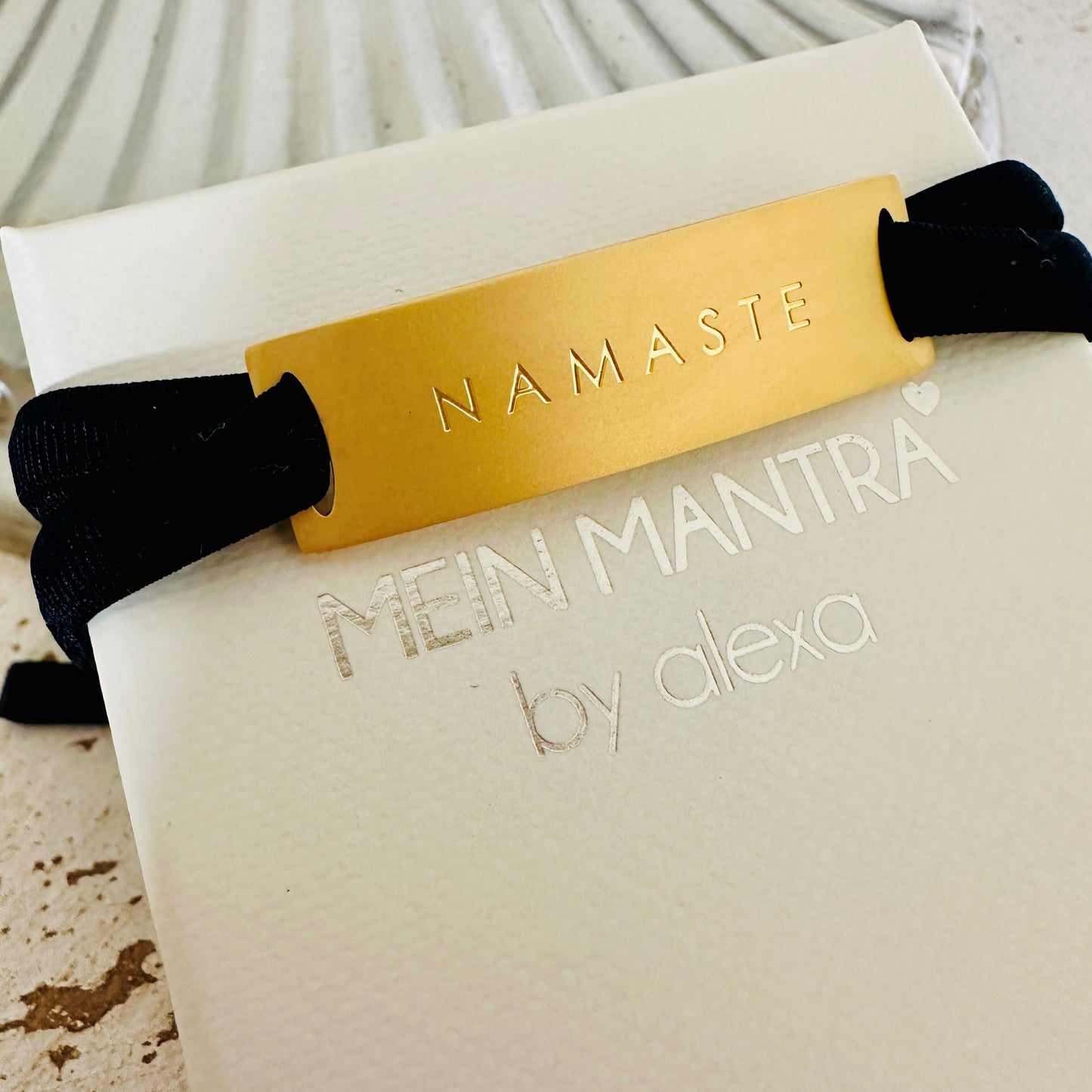 Feel Free 2.0 Armband - NAMASTE