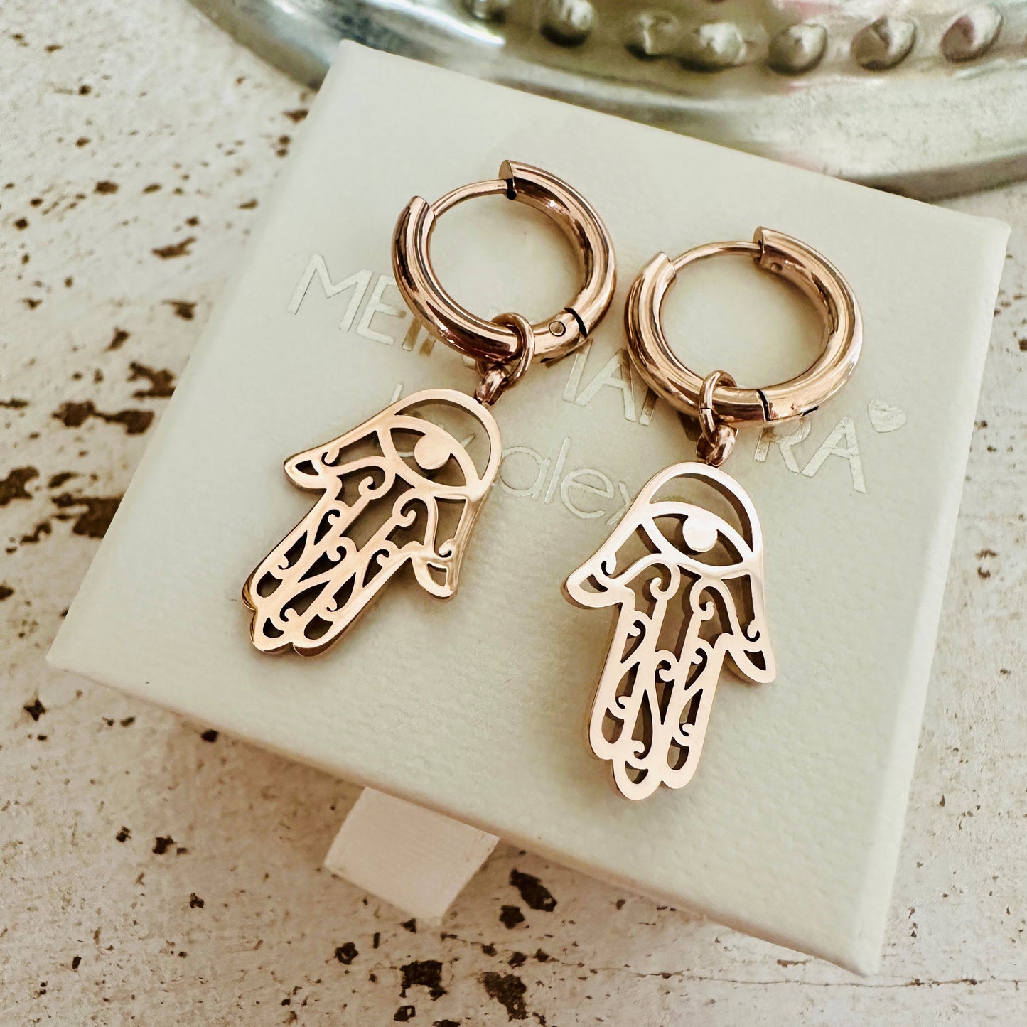 Hoop - Ohrringe mit Hamsa-Hand