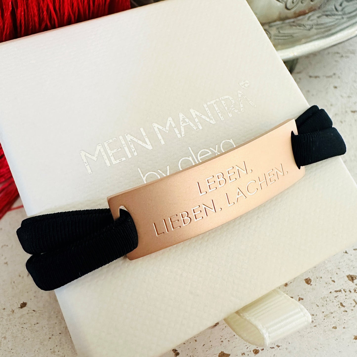 Feel Free 2. 0 Armband - LEBEN. LIEBEN. LACHEN.