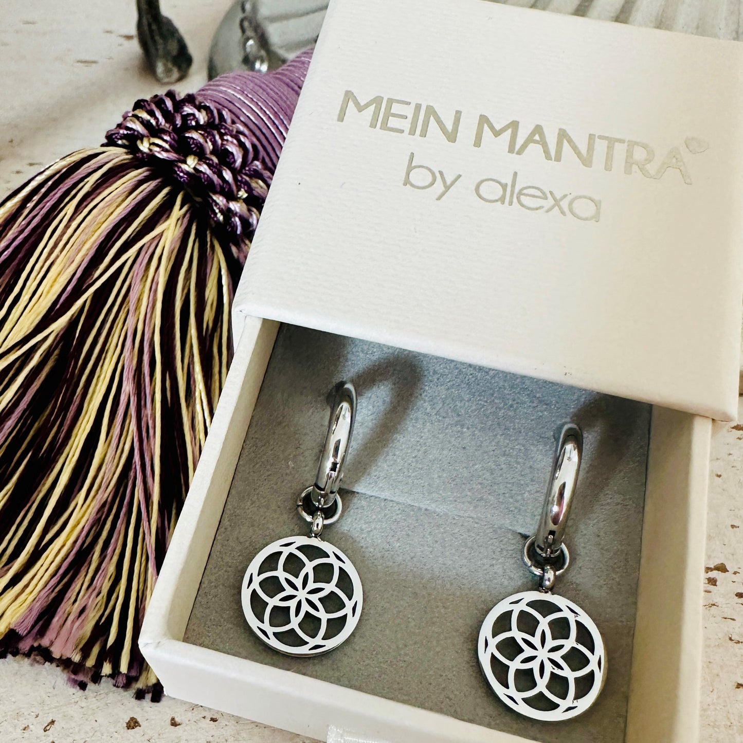 Hoop - Ohrringe mit Seed of Life Charms