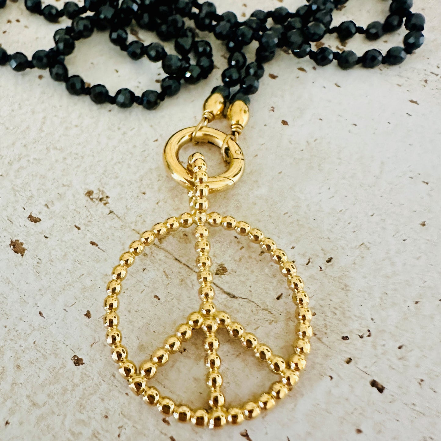 "Peace" mit Spinell Edelsteinkette