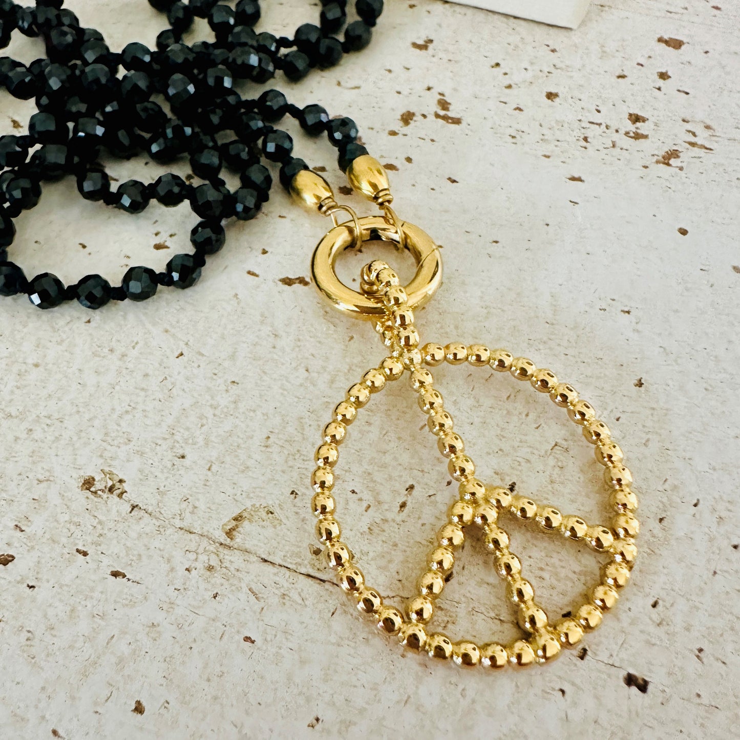 "Peace" mit Spinell Edelsteinkette