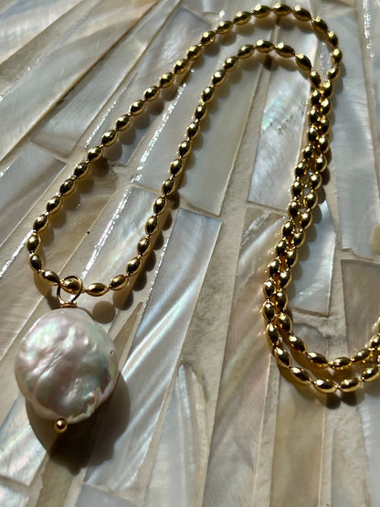 Barockperle mittel mit Olivenkette
