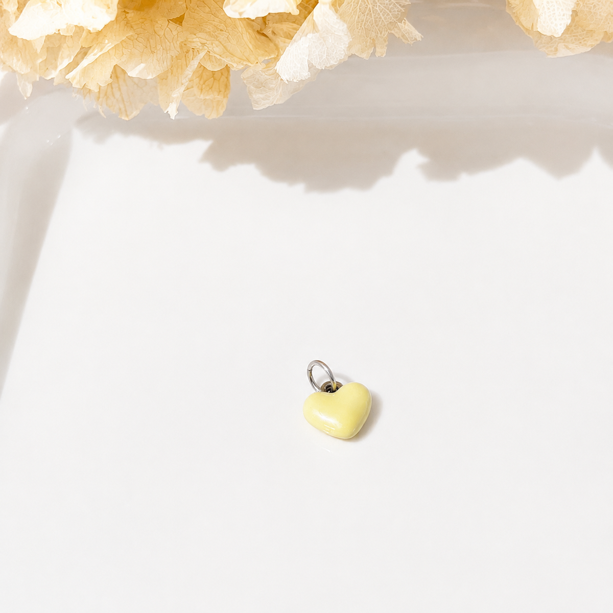 Bunter Bubble Herz Charm – Edelstahl von meinmantra – Ansicht 7