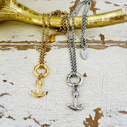 Charmkette mit Karabiner mit Anker Charm