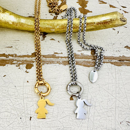 Charmkette mit Karabiner mit Mädchen Charm