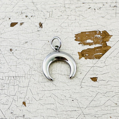 Charm Mond