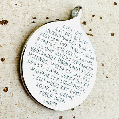 DIE LIEBE IST Anhänger - mit Bergkristall Edelsteinkette