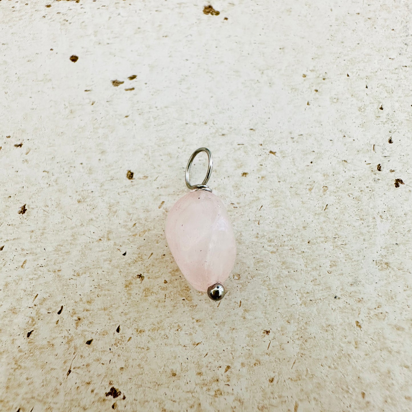 Edelsteincharm Rosenquarz