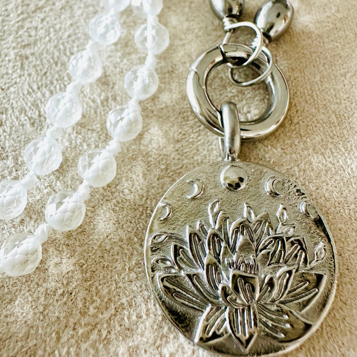 Edelsteinkette Bergkristall - Mandala "Ich Vertraue"