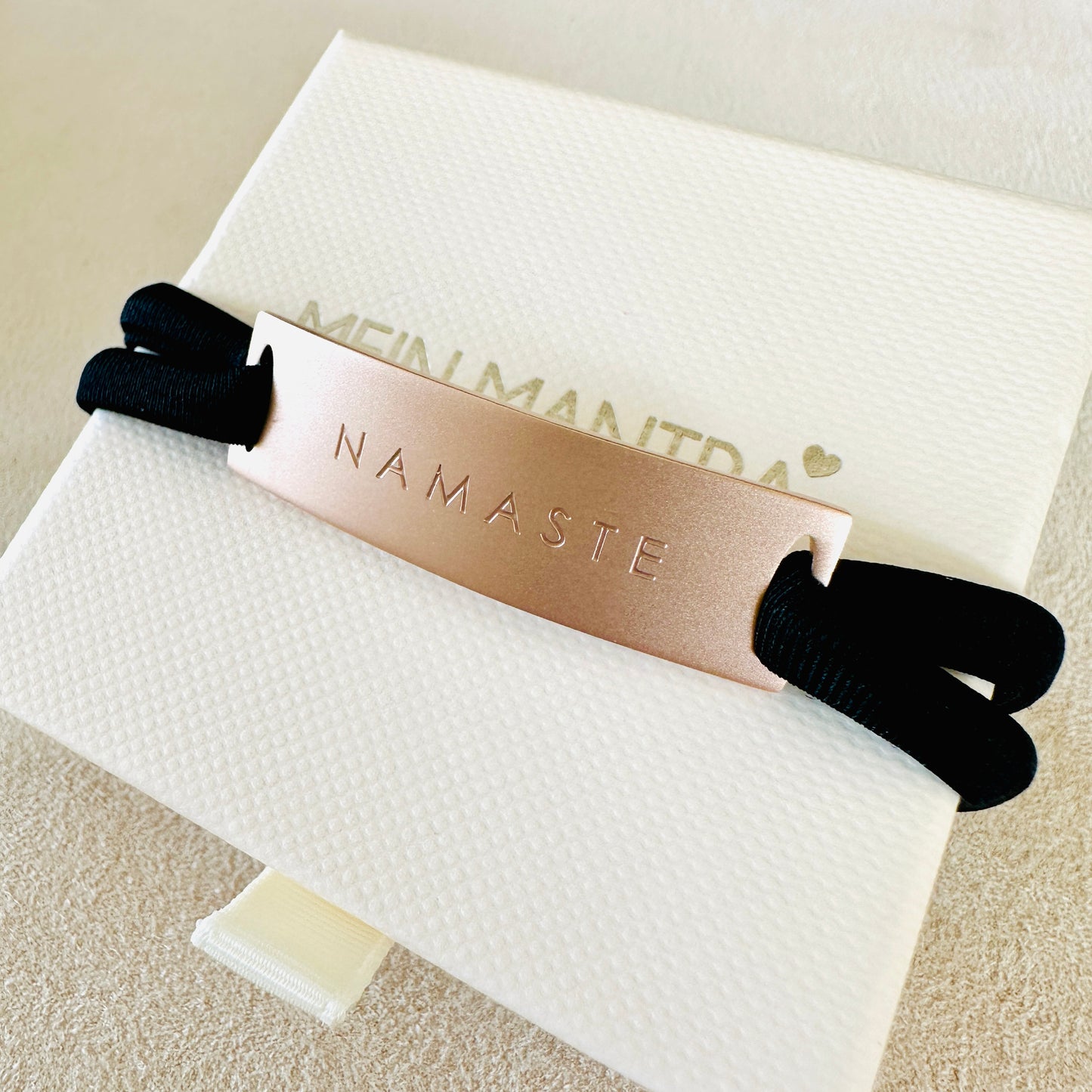 Feel Free 2.0 Armband - NAMASTE