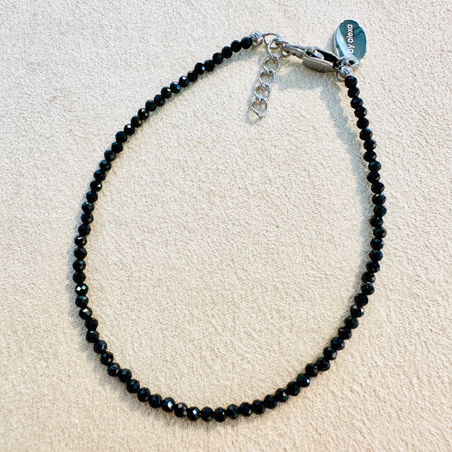 Tiny Treasure - Edelsteinarmkette Spinell