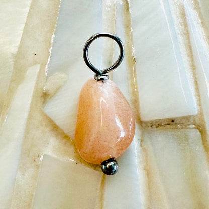 Edelsteincharm Geburtsstein Juli - Oranger Mondstein