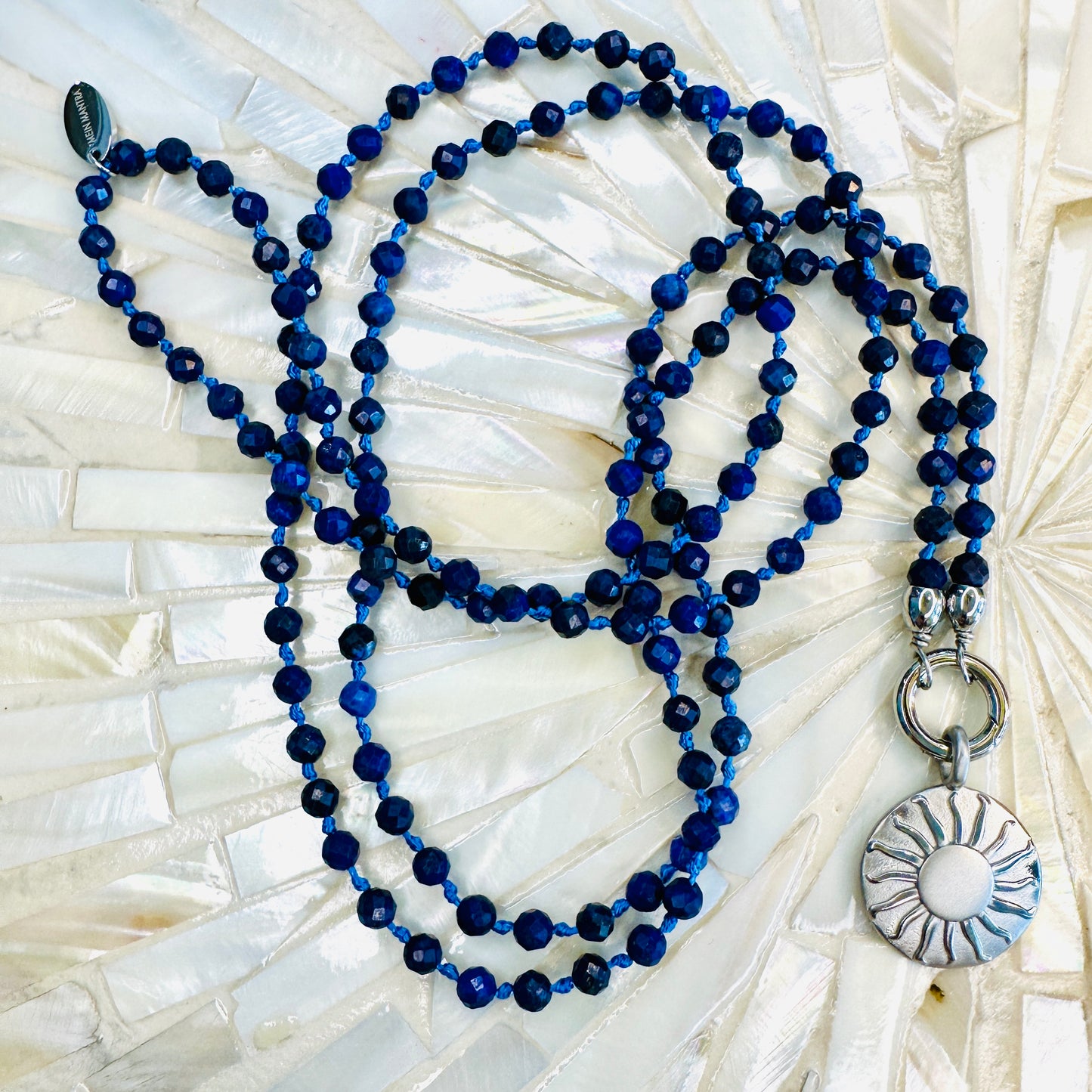 Edelsteinkette Lapislazuli - Mandala "SONNENSEELE"
