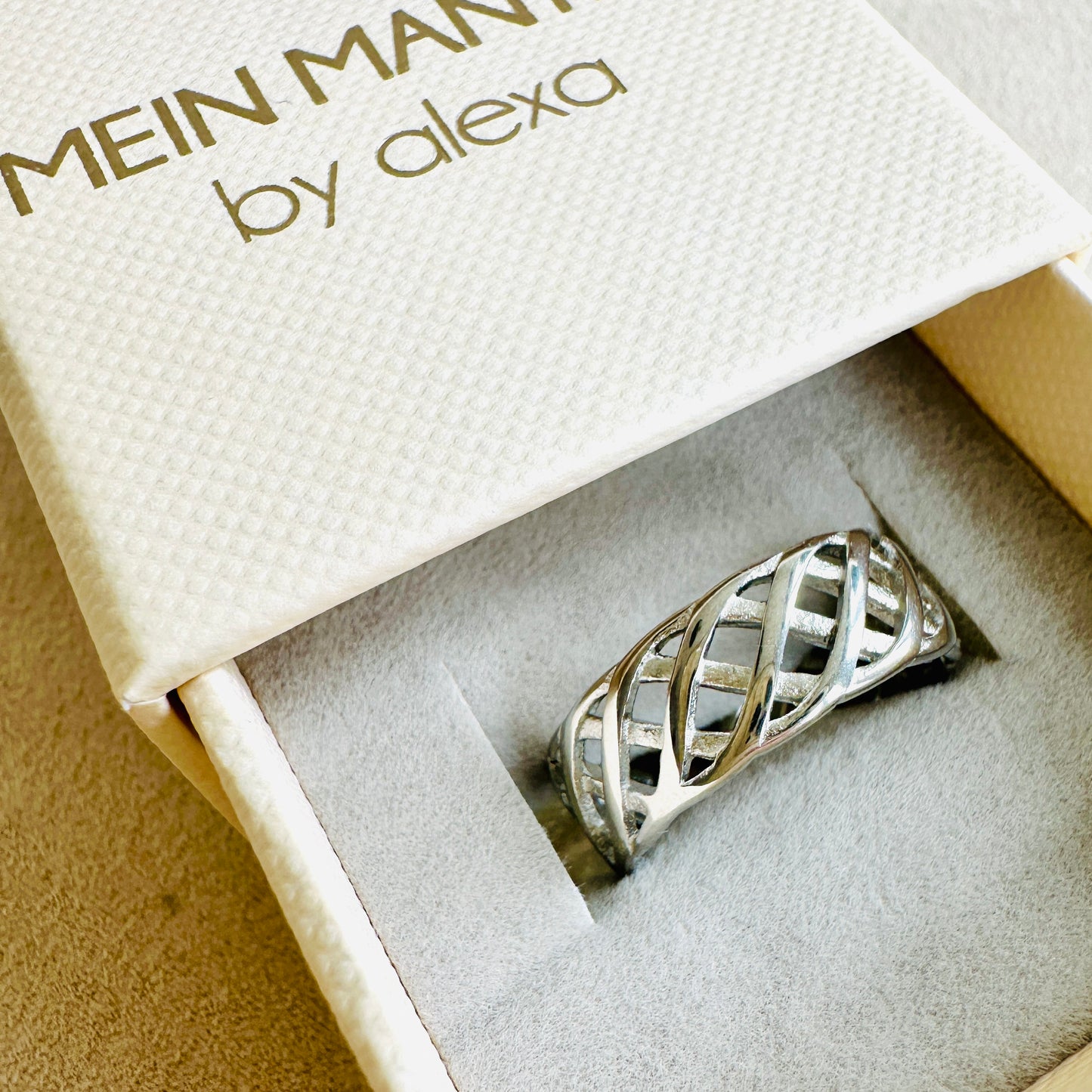 "Cocoon" Ring