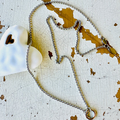 Charmkette mit Karabiner mit Engelsflügel Charm
