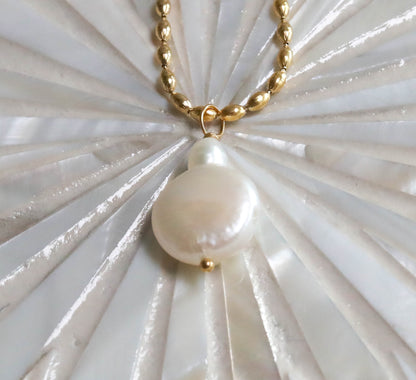 Barockperle mittel mit Olivenkette