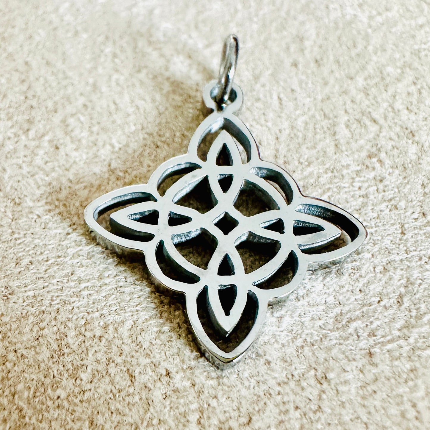 Charm Seelenblüte