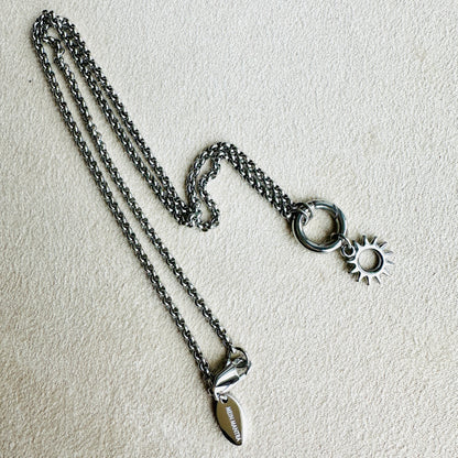 Charmkette mit Karabiner mit Sonnen Charm