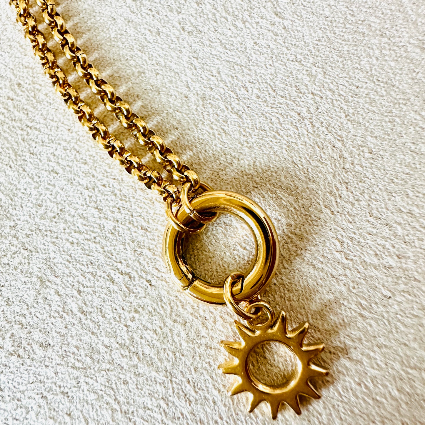 Charmkette mit Karabiner mit Sonnen Charm