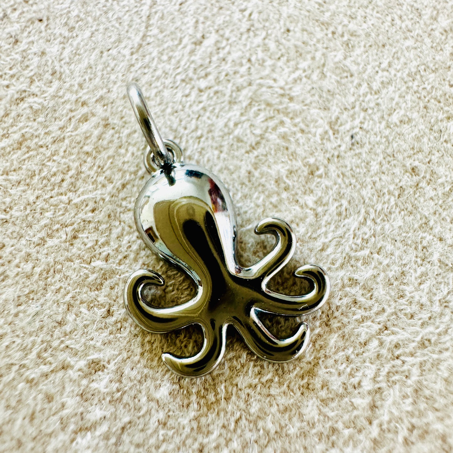 Oktopus Charm