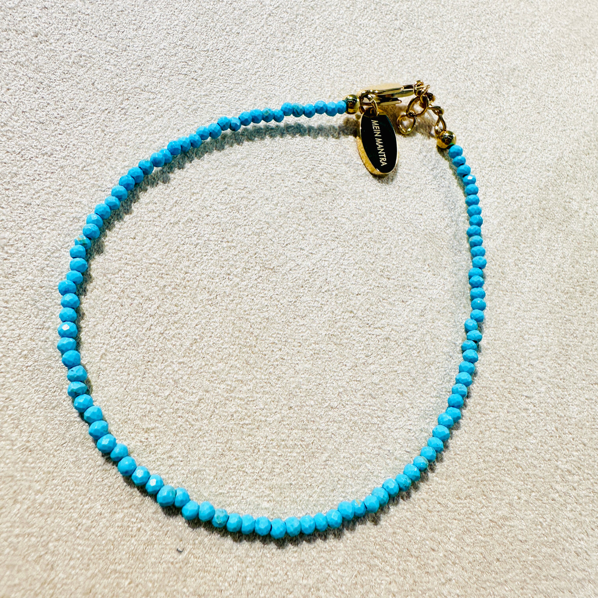 Tiny Treasure - Edelsteinarmkette Türkis – Edelstahl von meinmantra – Ansicht 2